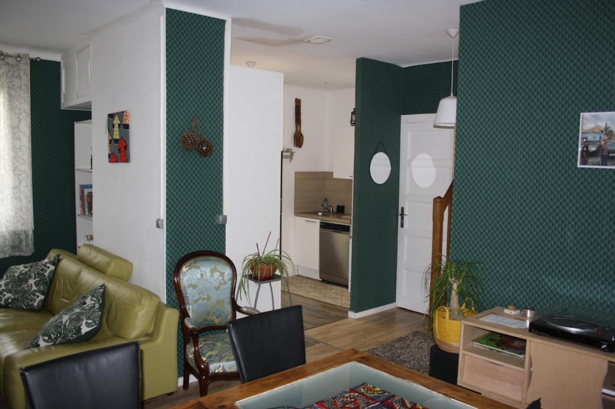 Hébergement de vacances Chicethnik! Maison De Ville, 3 Chambres, 6 Places. *