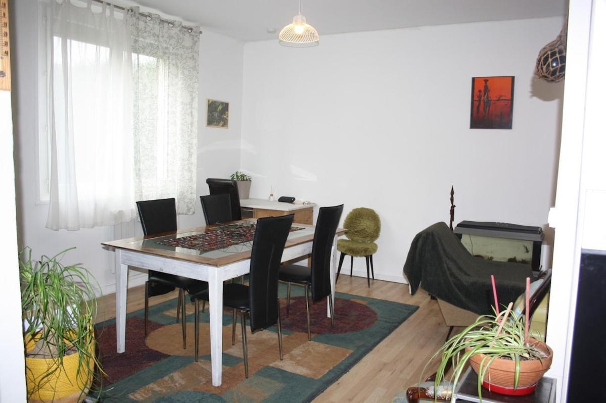 Chicethnik! Maison De Ville, 3 Chambres, 6 Places. Holiday home Besancon